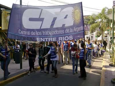 La CTA cuestionó al Gobierno y convocó a la marcha docente de hoy