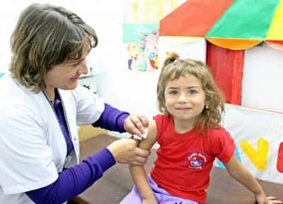 Campaña de vacunación contra el sarampión, la rubéola y la polio