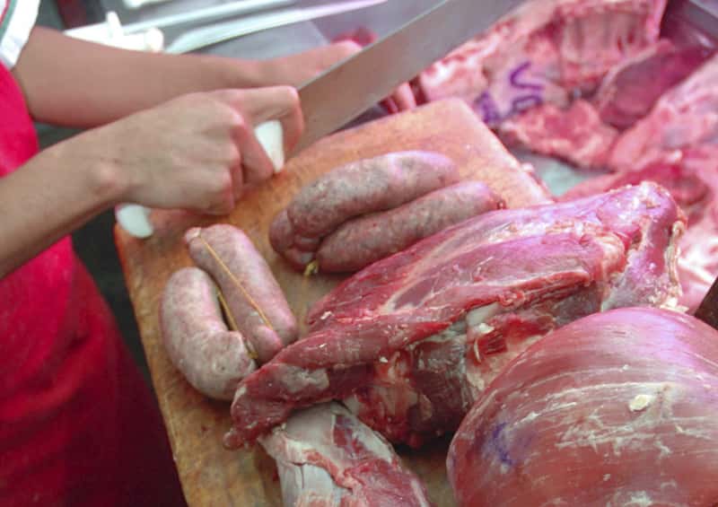 Frigoríficos alertan que  precios de la carne causan  “debilidad” en el consumo