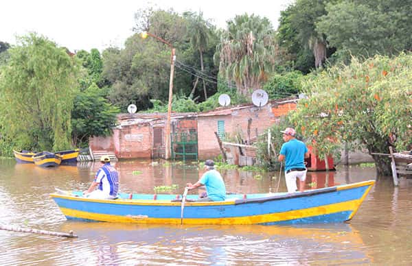 Crece el río Paraná y vuelve el alerta  por inundaciones