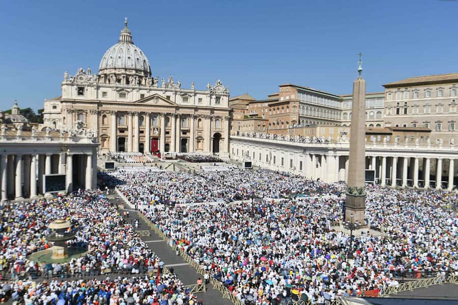 El papa Francisco proclamó santa a la Madre Teresa de Calcuta