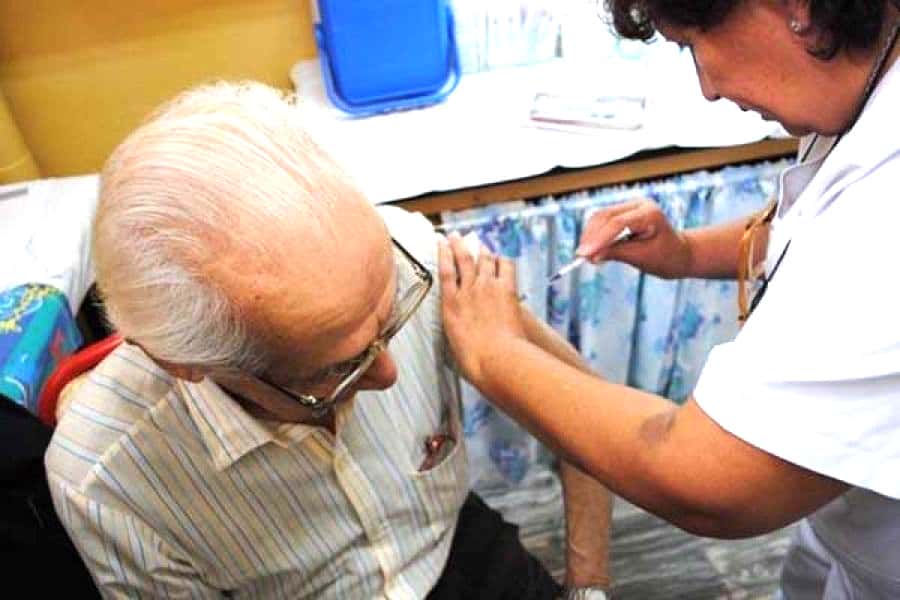 PAMI comenzó a distribuir  vacunas antigripales todo el país