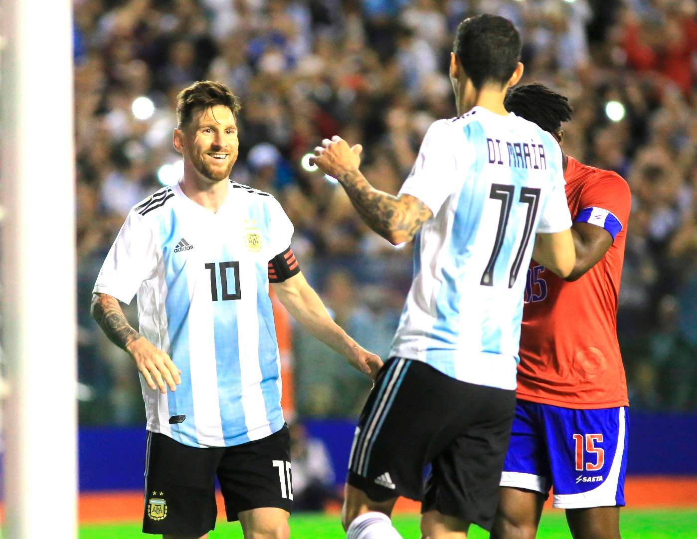 Con tres goles de Messi, Argentina venció 4 a 0 a Haití