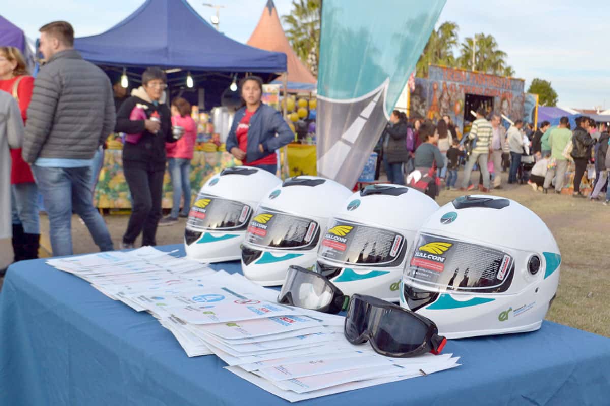 Se entregaron más de 1.300 cascos  para motociclistas en la provincia