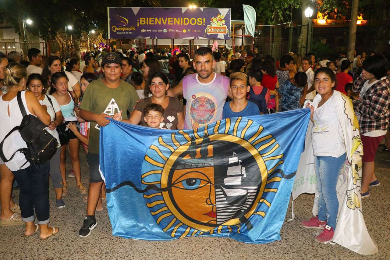 Mi Primer Carnaval recibió a  instituciones de Buenos Aires