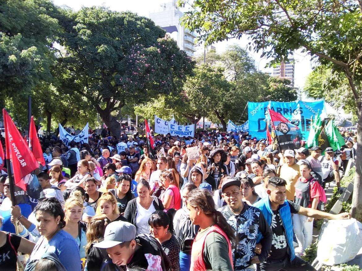 Los movimientos sociales realizaron  multitudinarias marchas en todo el país 