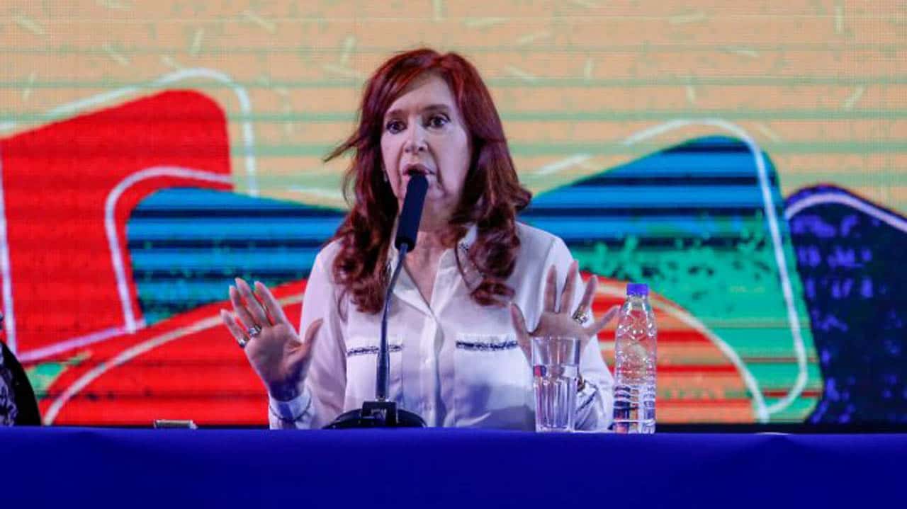 Cristina Kirchner participó de la  cumbre del Partido Justicialista