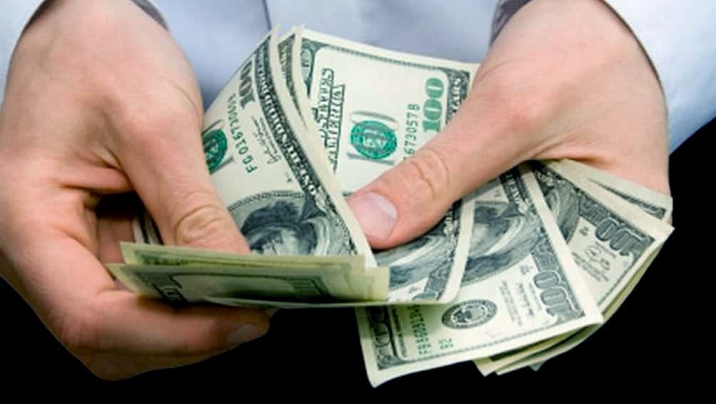 El dólar cotiza estable a $ 45,90 en el Banco Nación