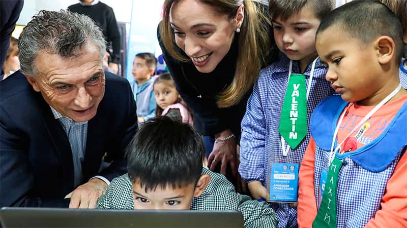 Macri lanzó el programa Aprender  Conectados en el nivel inicial