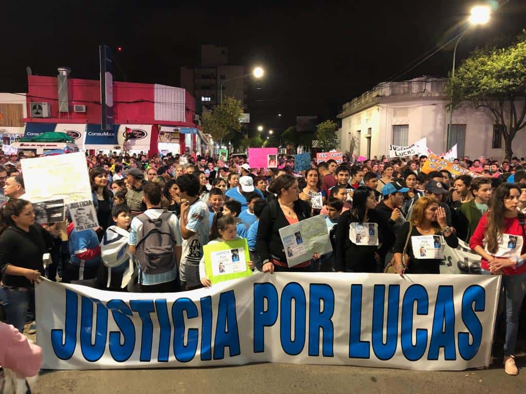 Multitudinaria marcha pidiendo Justicia por Lucas Bentancourt