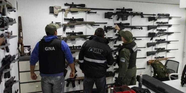 Detuvieron a 17 personas tras el secuestro de armas más grande en la Argentina