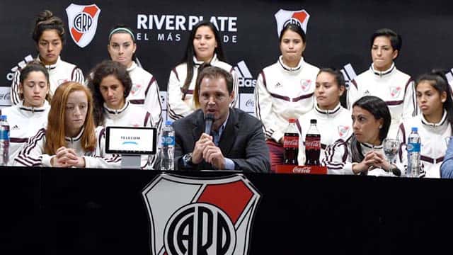 River profesionalizó a 15 integrantes de su equipo de fútbol femenino
