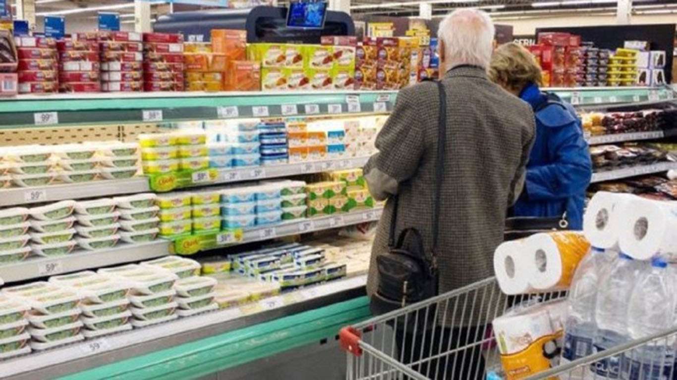 Los supermercados venden alimentos  sin IVA, pero no hay promociones