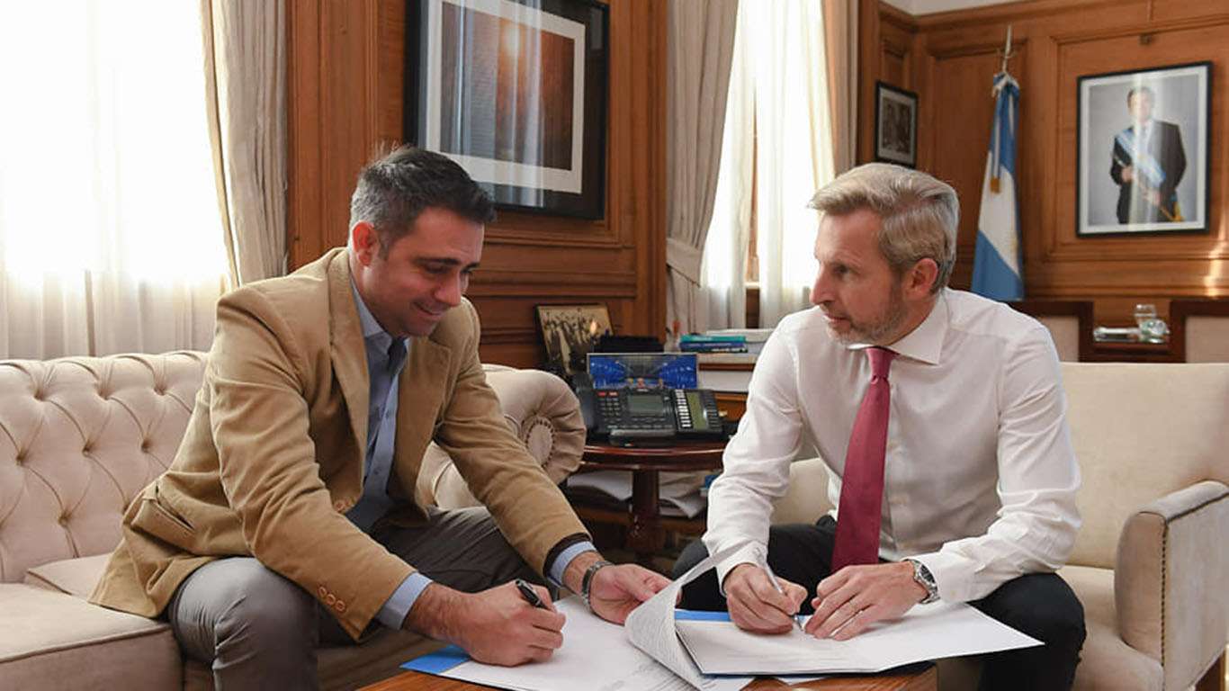 Pueblo Belgrano:  Davico firmó un convenio con Nación para la construcción de viviendas