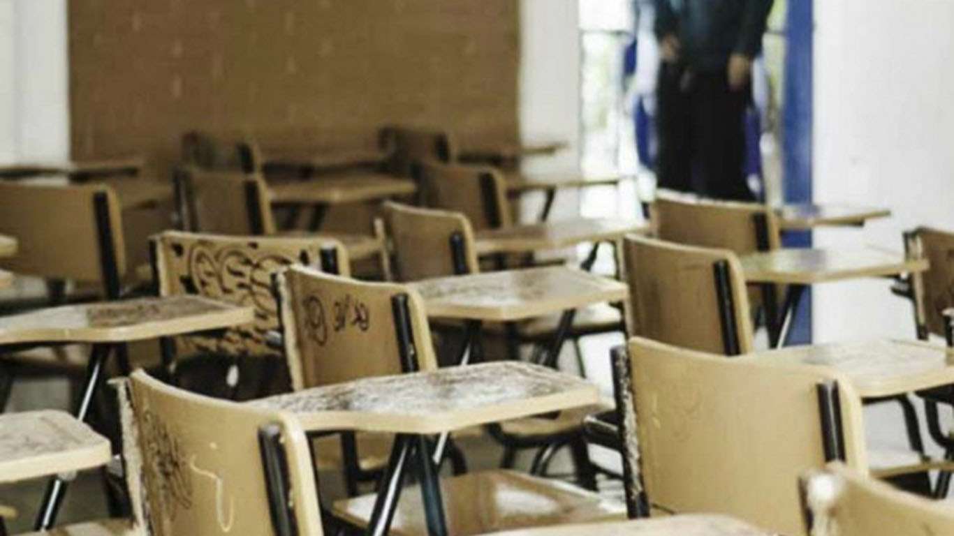 Cada día más de una docena  de alumnos entrerrianos  abandona la escuela secundaria