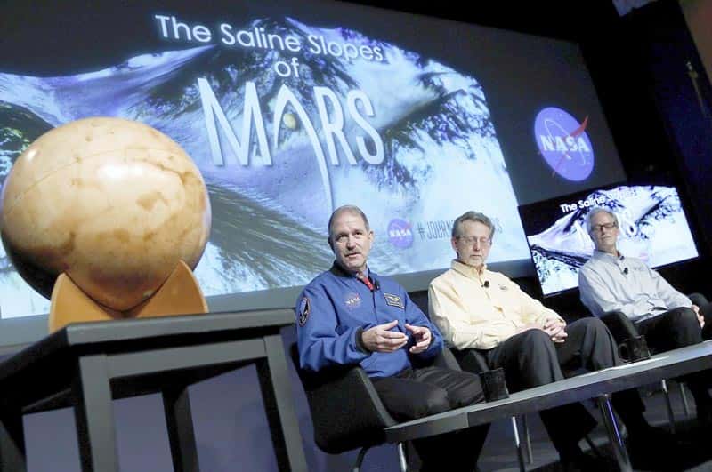 La NASA prueba que hay agua en Marte