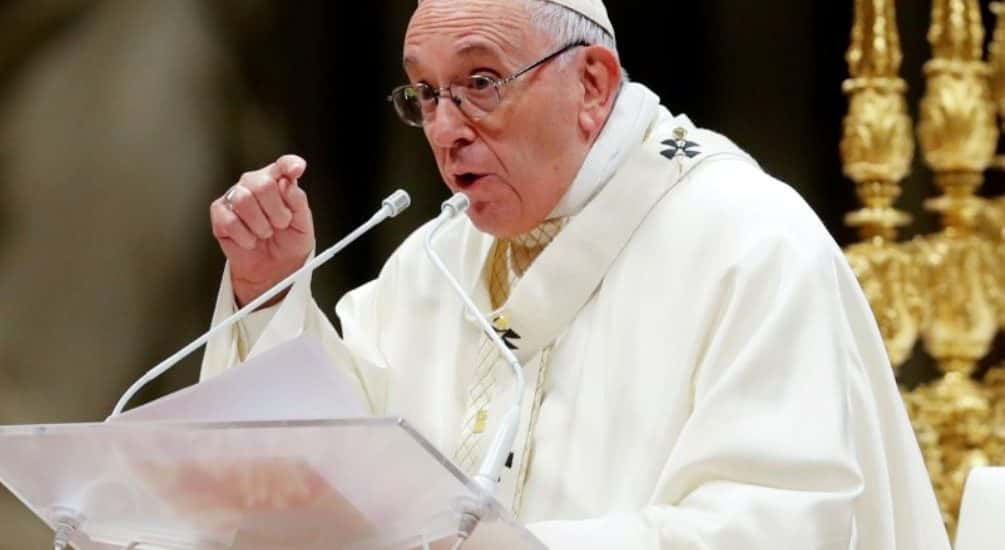 Papa Francisco: “Lo que  acumulamos y desperdiciamos es el pan de los pobres”