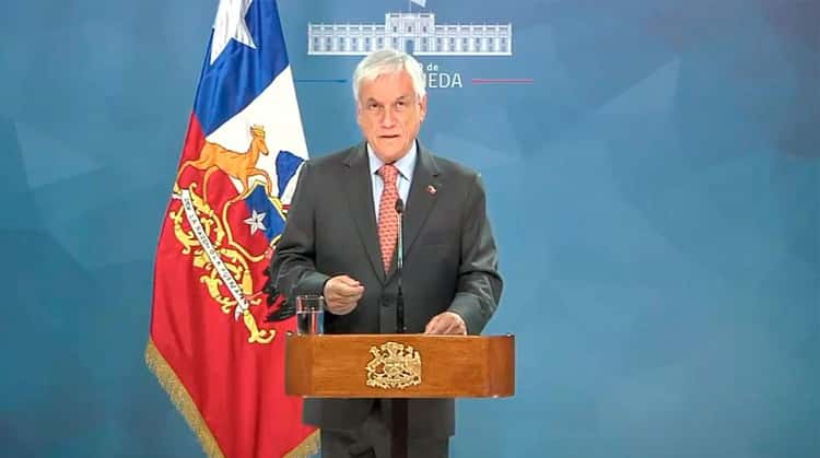 Piñera suspendió el aumento del boleto  del Metro de Santiago de Chile