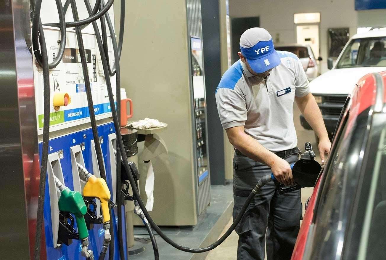 Desde el lunes vuelven a aumentar los combustibles en las estaciones de servicio