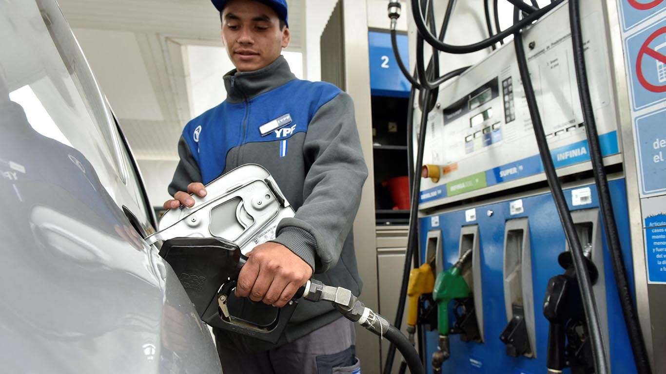Anuncian un nuevo aumento de combustibles para este domingo 