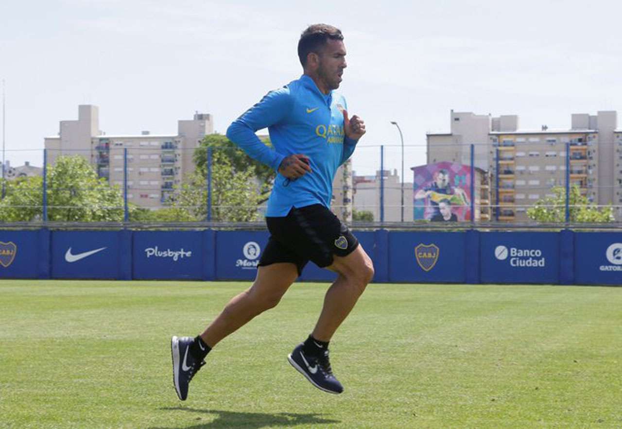 Tevez sufrió una nueva lesión muscular y podría despedirse de Boca sin jugar