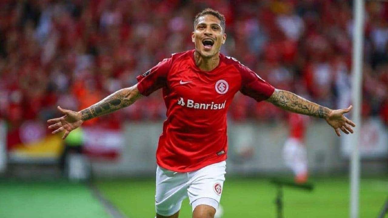 El mensaje de Paolo Guerrero que ilusiona a los hinchas de Boca:  ¿se despidió del Inter de Porto Alegre?