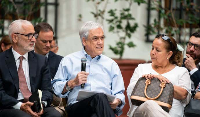 Chile: Piñera lanzó un plan  de salud universal