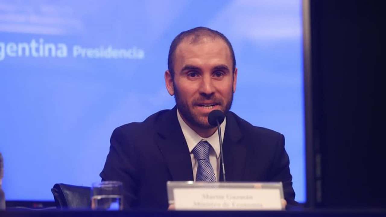   Guzmán: "Estamos trabajando   sin pausa para resolver la crisis   de deuda pública externa"
