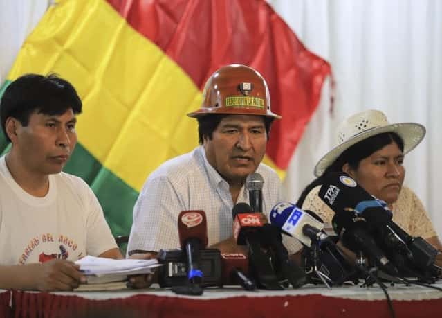 Morales en el país: La UCR quiere citar  a Solá al Congreso  