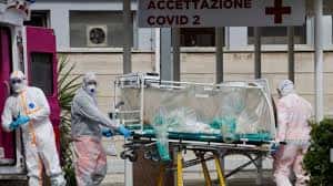 Italia reportó 712 nuevas muertes en las  últimas 24 horas 