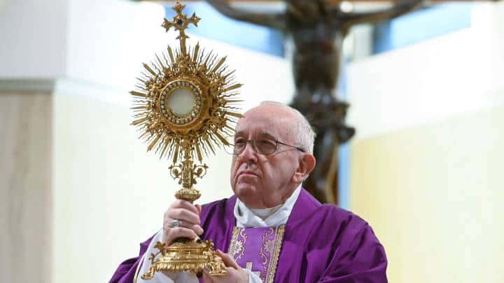 Coronavirus en Italia: El Vaticano confirma que  el Papa Francisco está sano