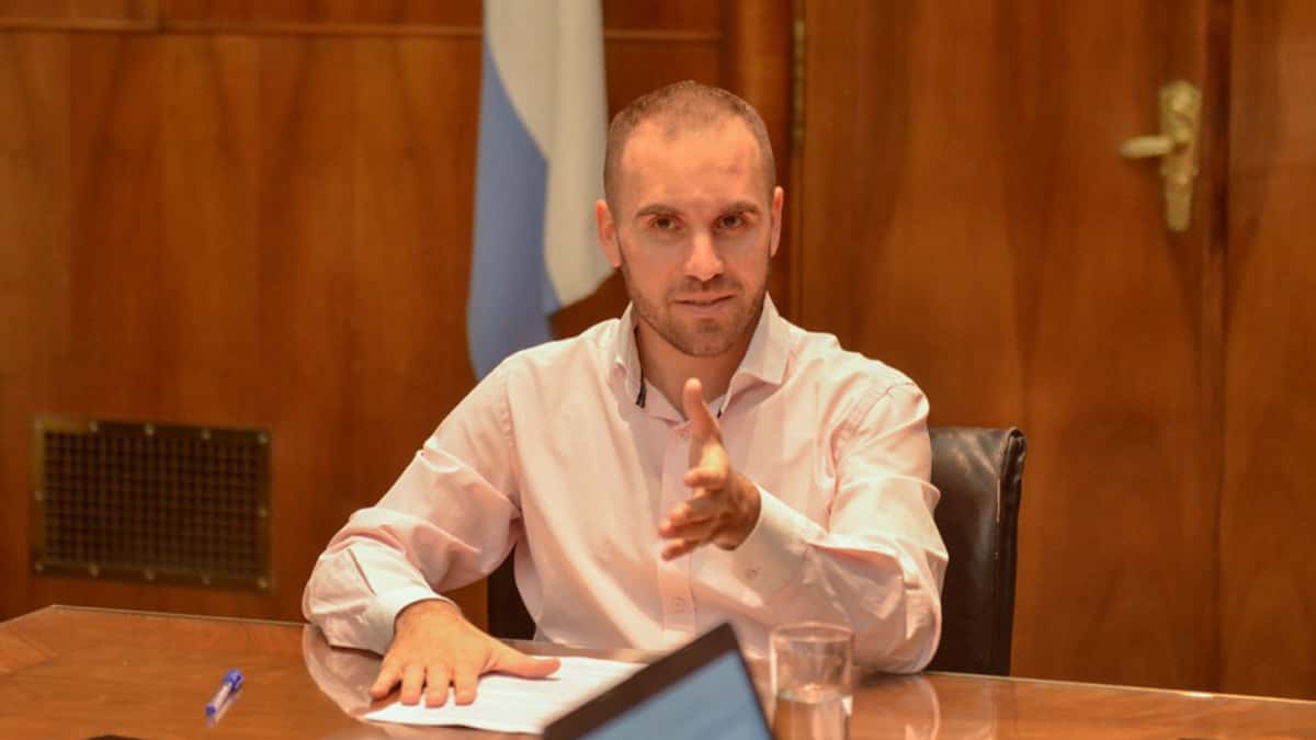 El Gobierno argentino pidió posponer el pago al Club de París 