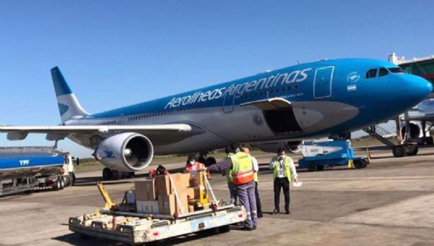 Coronavirus: Partió el tercer vuelo de  Aerolíneas Argentinas con destino a China  