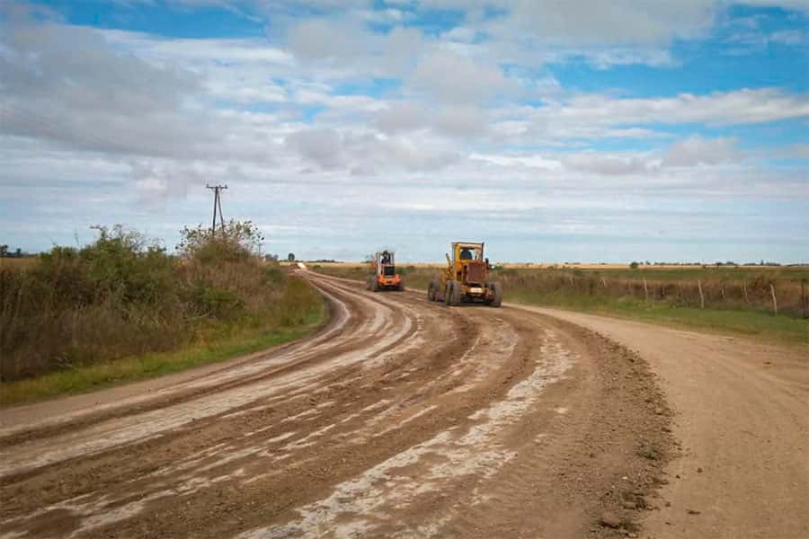 Vialidad lleva adelante distintos trabajos de  conservación de caminos en toda la provincia