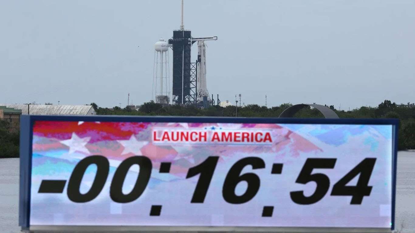 Postergan el lanzamiento de la nave Falcon 9