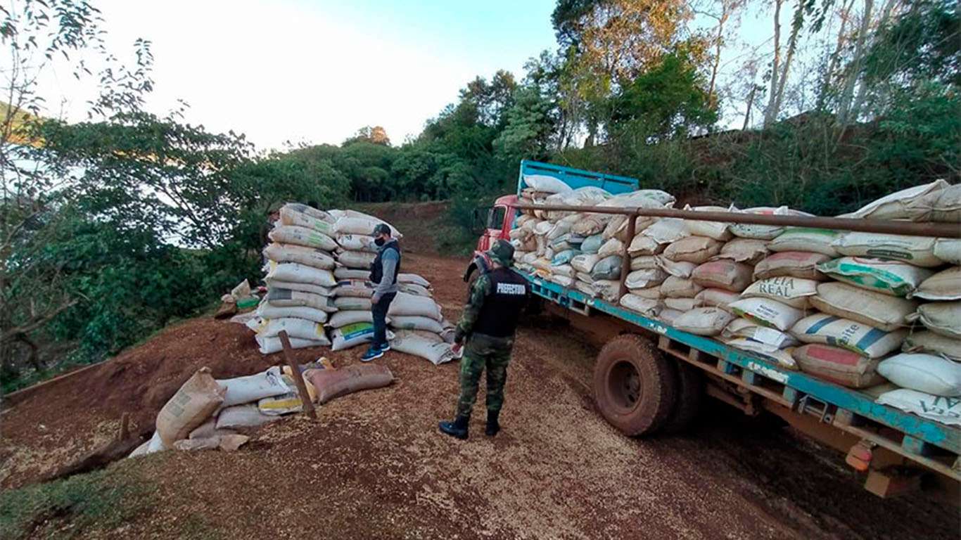 Prefectura secuestró más de 17 toneladas de soja