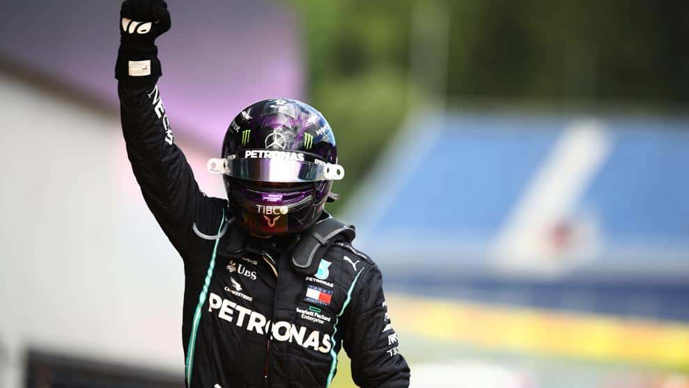 Con una goma pinchada, Hamilton gana por séptima vez el GP británico