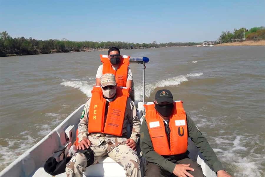 Continúan las tareas de combate del fuego en zonas del Delta del Paraná