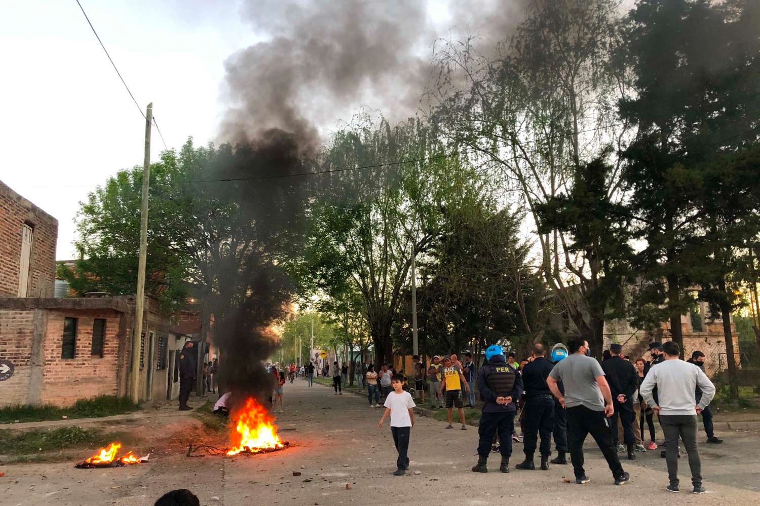 Pueblada: el barrio Munilla fue escenario de otra batalla campal entre vecinos