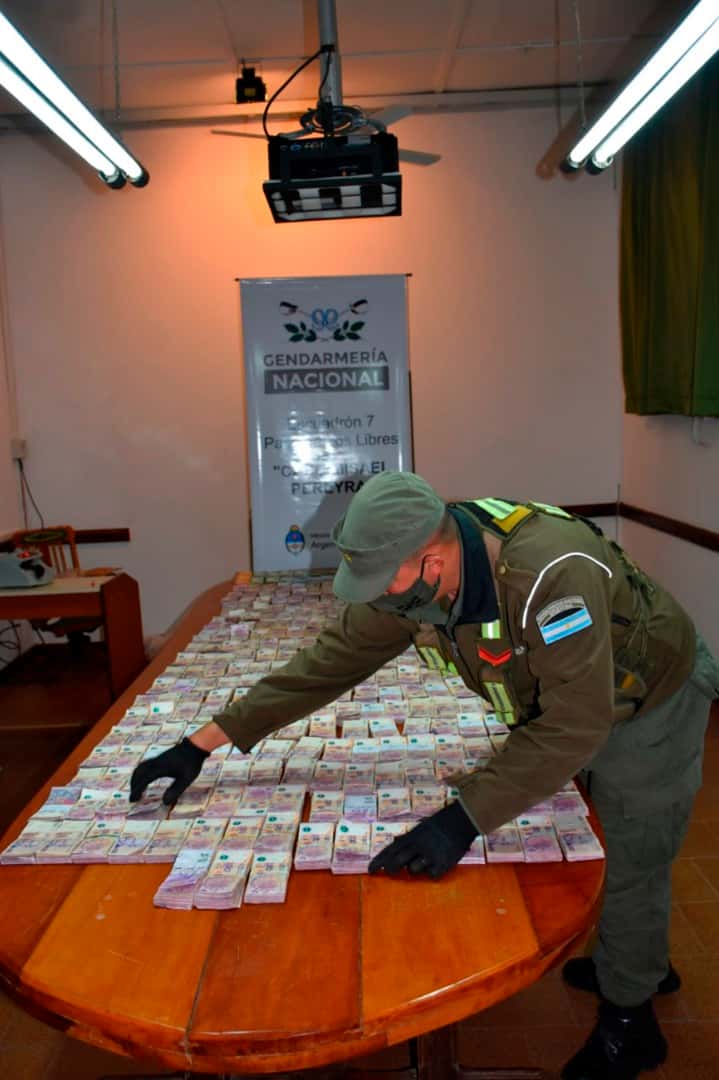 Gendarmería detectó un posible tráfico de divisas