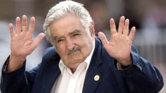 Los expresidentes Mujica y Sanguinetti  renunciaron a sus bancas de senadores