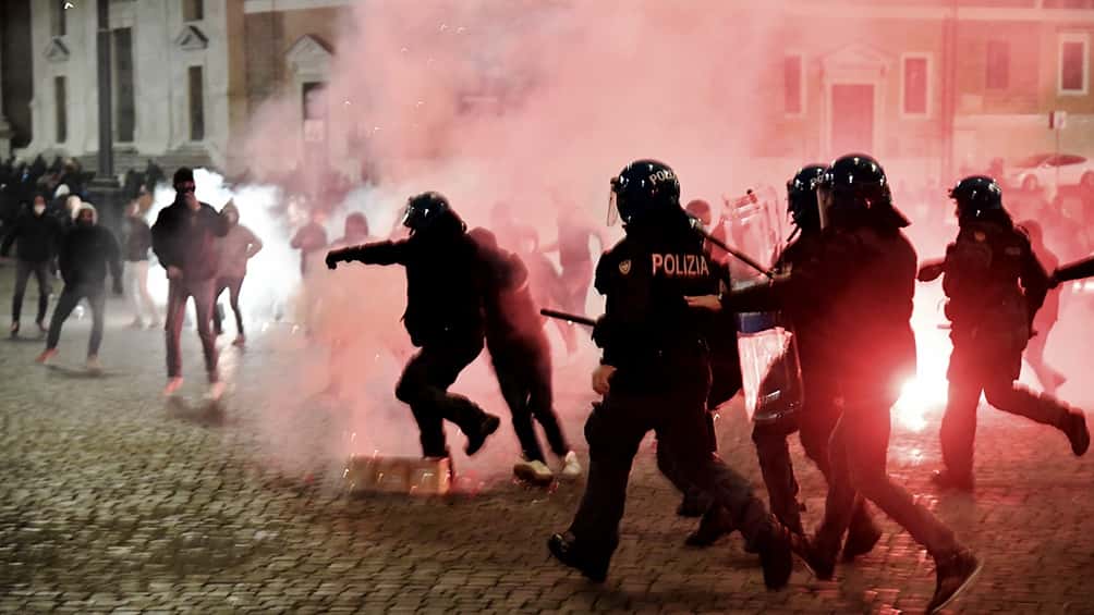 Italia: pese a las  protestas, Conte  anuncia nuevas  restricciones