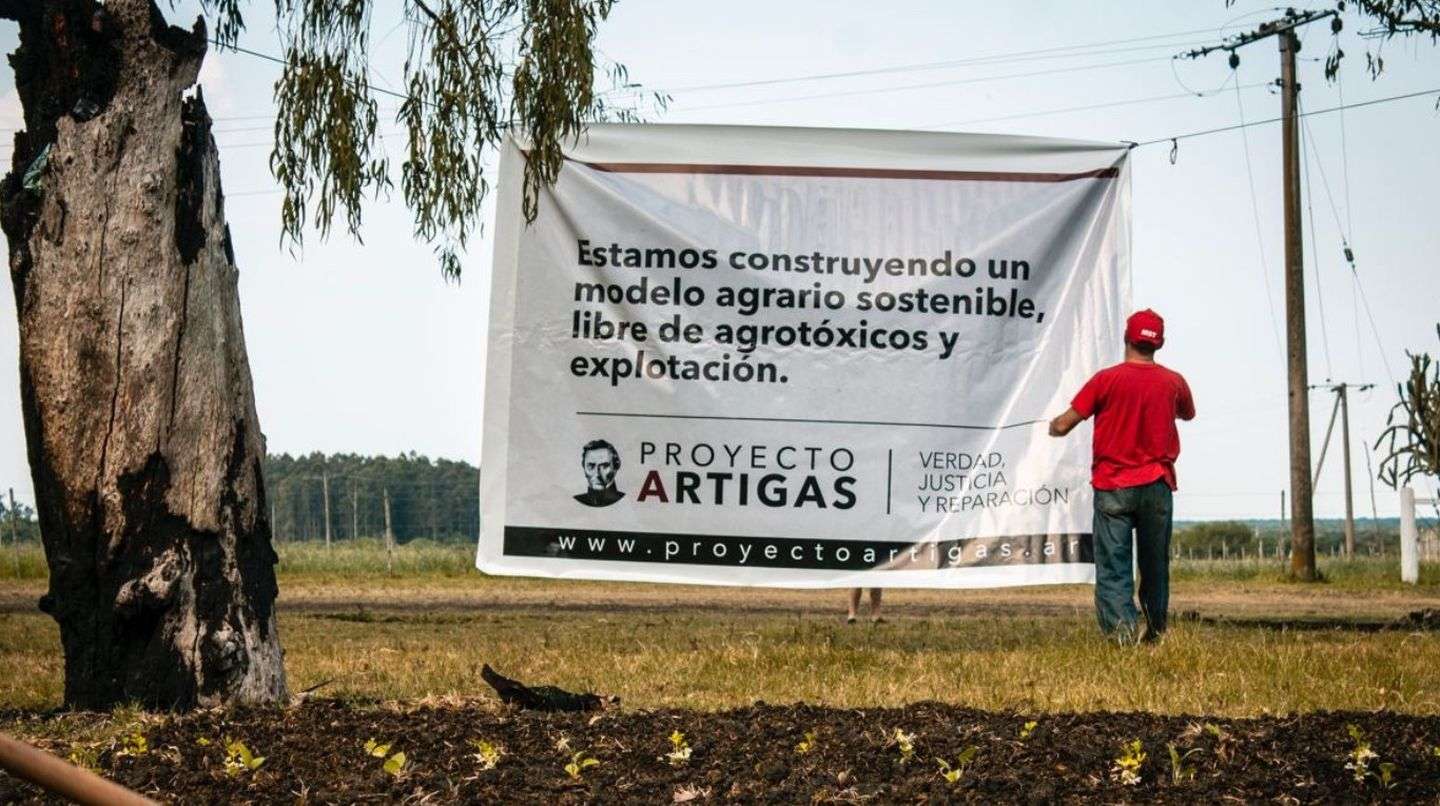 "Dolores no se vende" fue la consigna de la caravana de apoyo al Proyecto Artigas en Entre Ríos