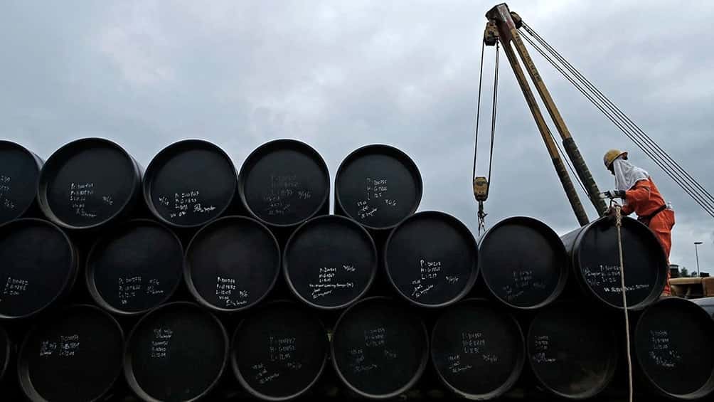  Se profundiza la caída del petróleo por mayores confinamientos y sobreoferta de crudo