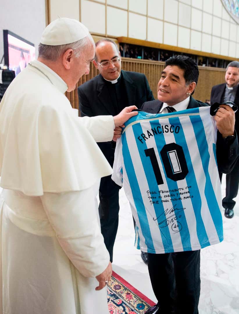 Francisco recordó  "con afecto" sus  encuentros con  Maradona   