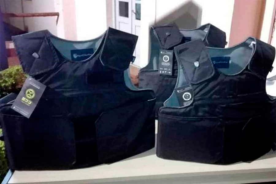 Se concretó la compra de 500 chalecos antibalas para la Policía