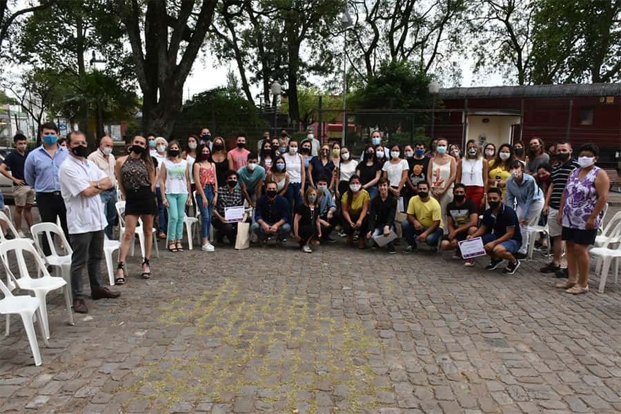 Reconocieron a jóvenes de Gualeguaychú por su trabajo voluntario en la pandemia