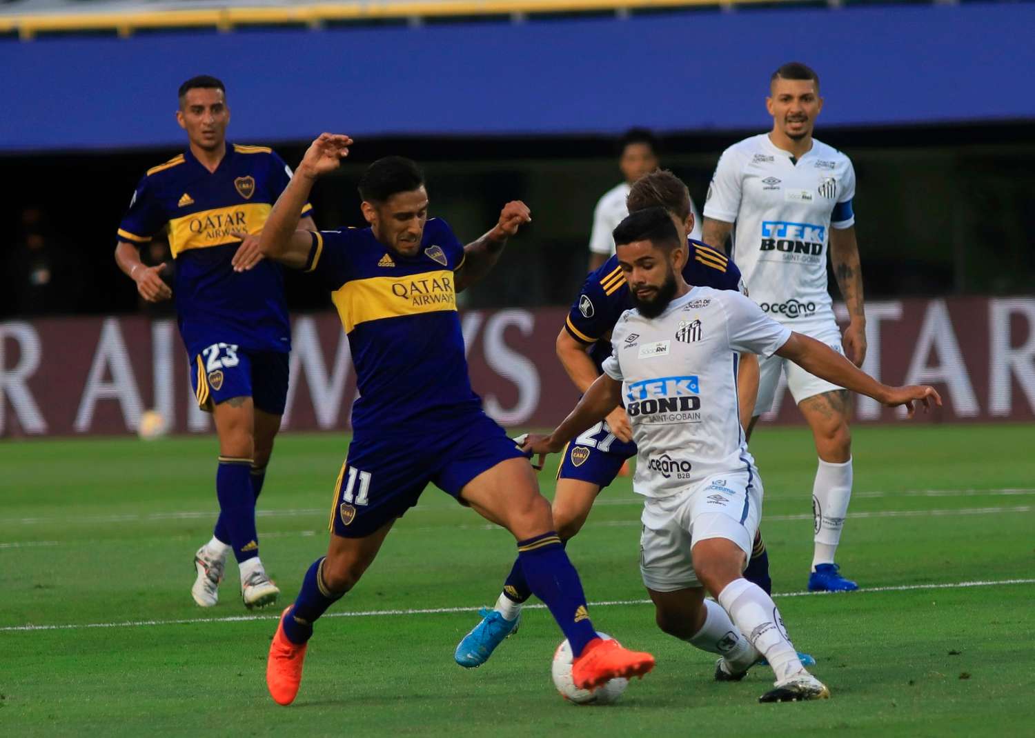 Boca y Santos igualaron sin goles en La  Bombonera y la serie está abierta