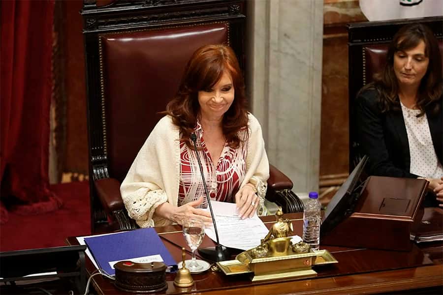 Sobre el cobro de dos pensiones  por parte de Cristina Kirchner