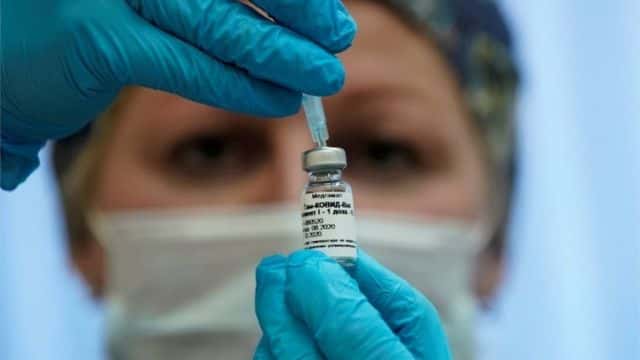 Rusia autoriza pruebas clínicas de la versión "light" de la vacuna Sputnik V contra el coronavirus